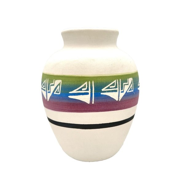 Navajo Hand Etched Pottery Vase Colorful Native American Signed Southwest 5.5" - Picture 1 of 7